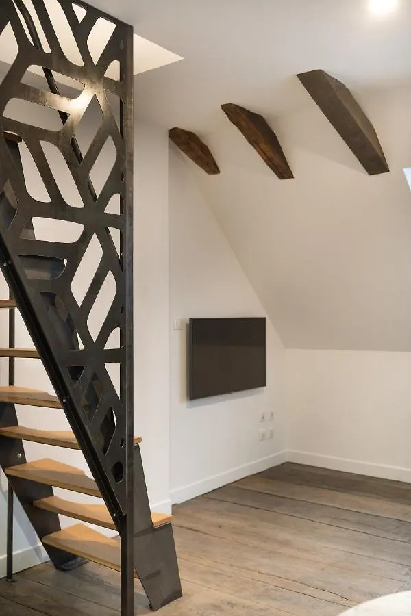 Appartement R3 T2 Rodez Centre Historique 0*,